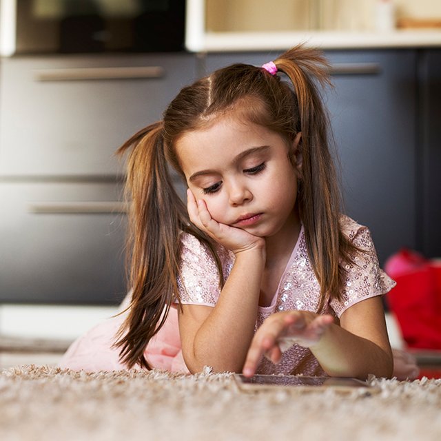 Скучать и тупить на каникулах: почему важно разрешить это детям