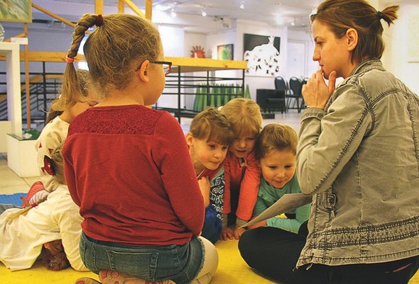 Дети изучают искусство. Ну и зачем айтишнику классическая музыка? Педагог по креативному мышлению — о том, почему искусство важно изучать всем