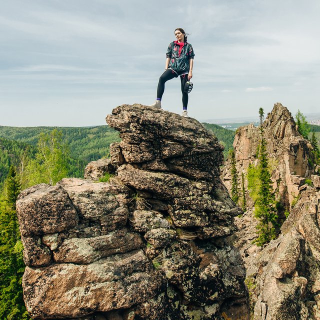 Где находится Зазеркалье и какая республика похожа на гитару. Сложный тест по географии России