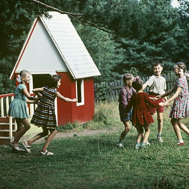 «Я была вся сплошной волдырь». Детские сады-дачи — рассказы тех, кого в СССР отправляли туда на лето