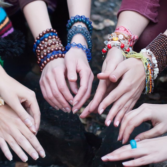 Кто такие домовцы и чем они занимаются – подростковая культура, которая (опять) пугает взрослых