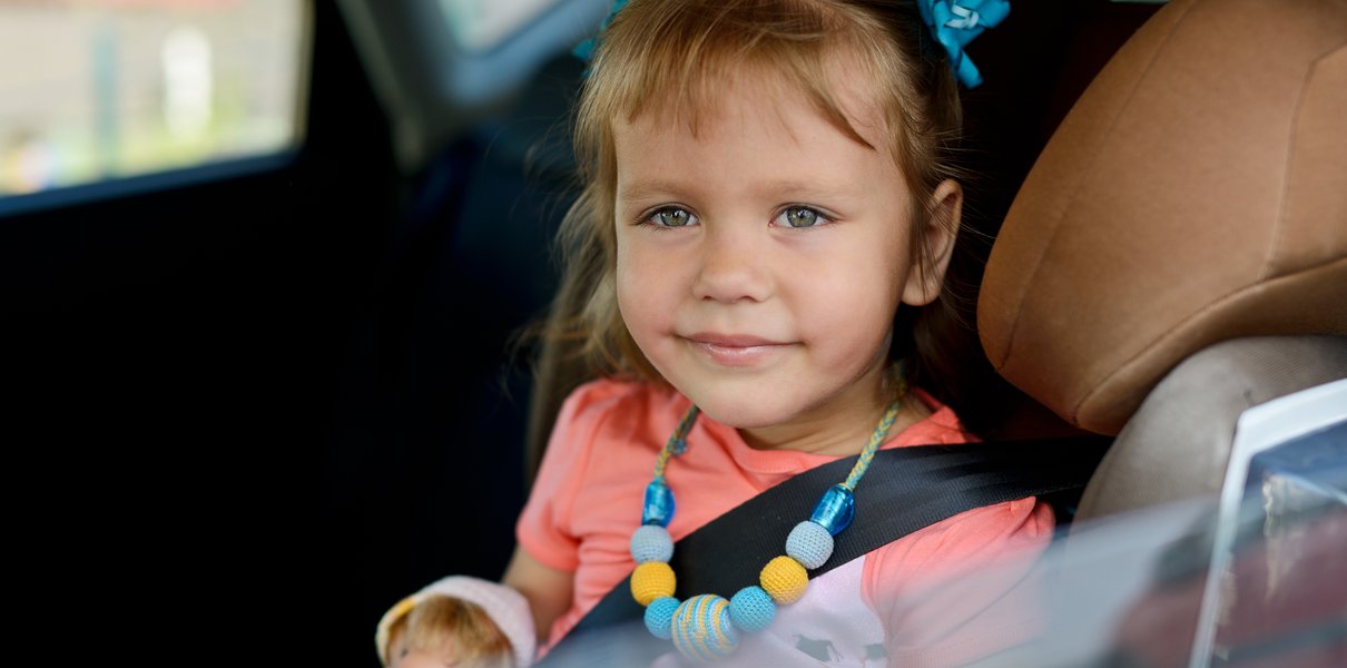 Почему нельзя оставлять ребёнка в машине в жару?