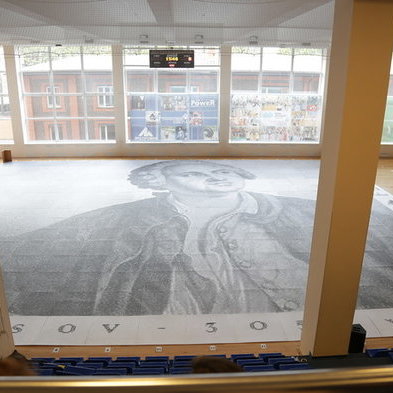 Московские школьники собрали самую большую мозаику в мире и попали Книгу рекордов Гиннеса