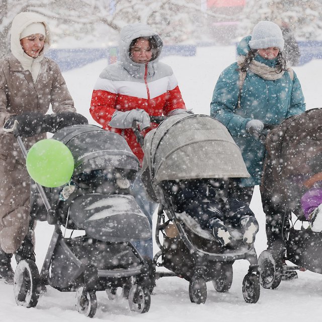 Материнский капитал в 2025 году: кому он положен, сколько будет денег и на что их можно потратить