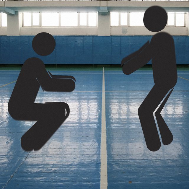 Учитель заставил опоздавших на урок приседать 50 раз! А остальных стоять в упоре лежа! Это законно?