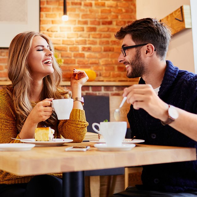 «Спид-дейтинг», «спиддейтинг» или «спид дейтинг»? Как писать слово правильно и что оно значит