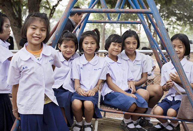 Почему учителя не должны наказывать учеников и как воспитывают детей в Таиланде