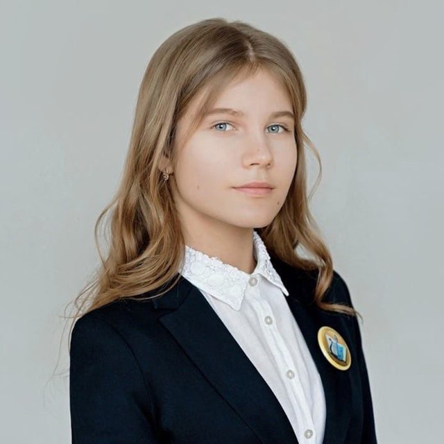 «Начала готовиться только в 11-м классе». 300 баллов за ЕГЭ — история выпускницы, которая не ждала успеха