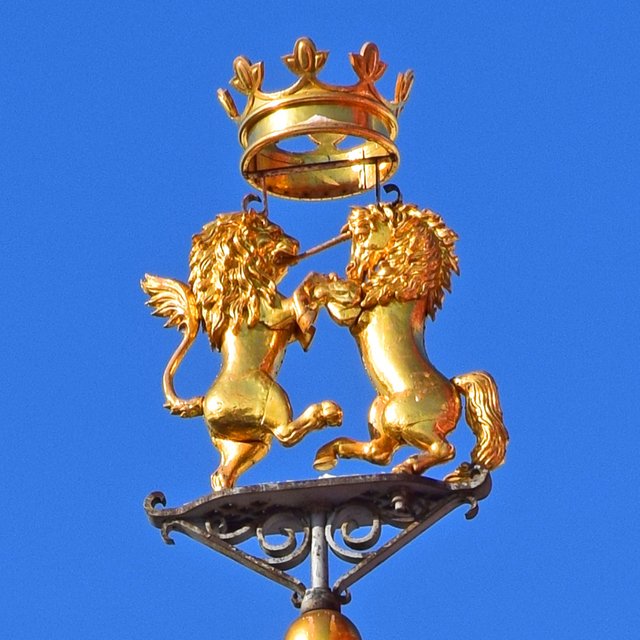 На Красной площади правда есть единорог? Тест-вызов по истории России