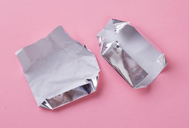 Вам подарили коробку конфет с алкоголем. Можно ли давать такие сладости детям?