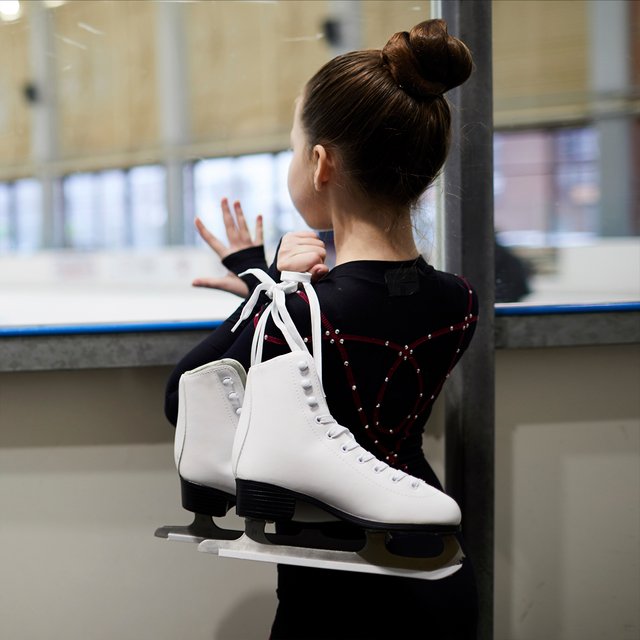 «Тренер говорил, что всё это нормально», или Что не видят поклонники юных фигуристов