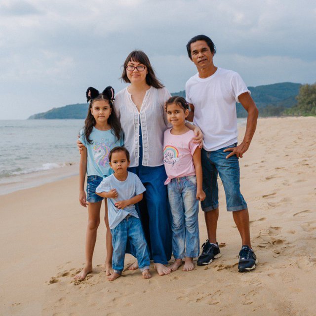 «Тайская жена не обязана готовить и чаще всего не умеет». Россиянка — о родах, учёбе и жизни в Таиланде