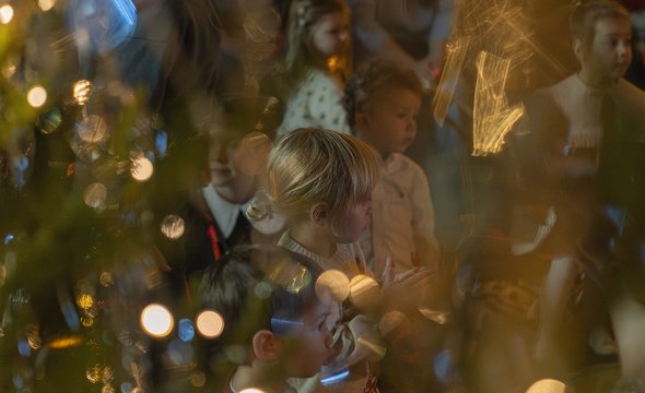 «Снежность» — созерцательный беби-спектакль (2+)