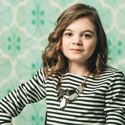 «Если я как человек вам неприятна, это нормально». Как 17-летняя Дженнет меняет отношение к людям с инвалидностью