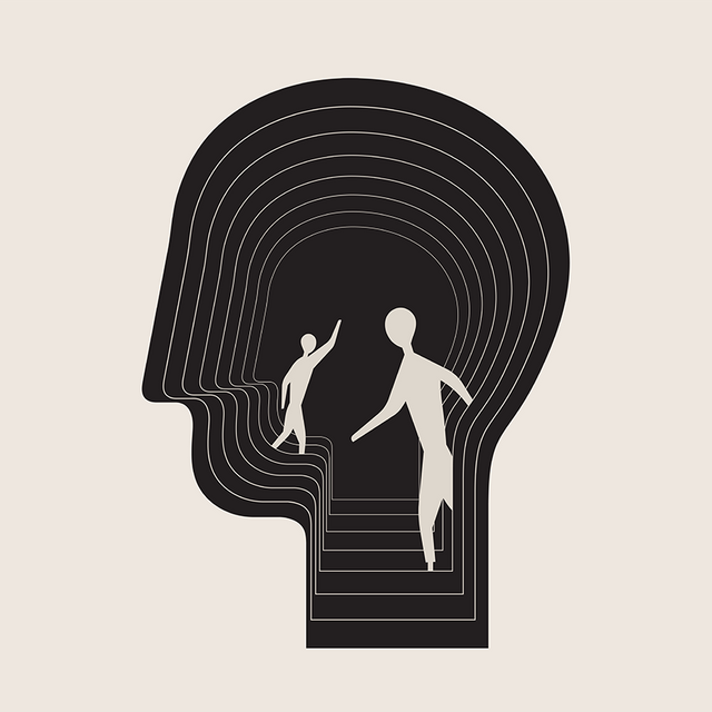 Ребёнок часто повторяет свои же слова и фразы шепотом: нормально ли это