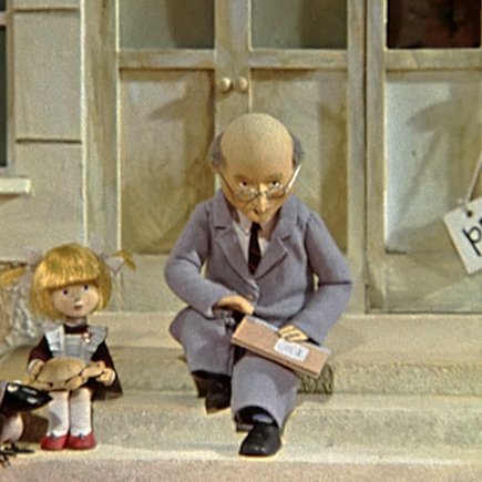 Почему в наших школах так фанатично любят делать ремонты (каждый год)