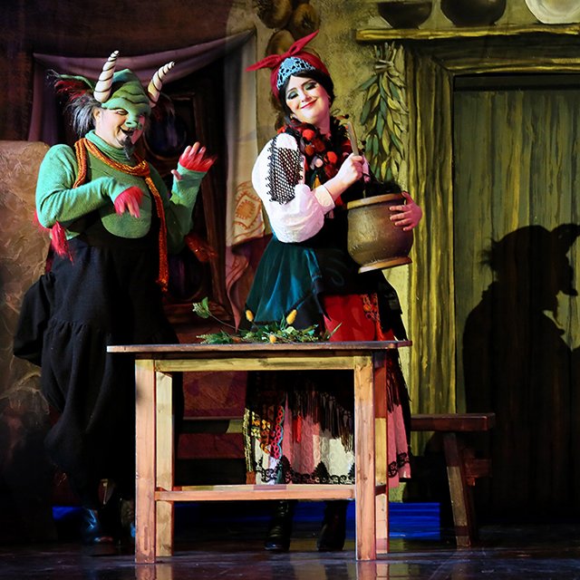 «Главная проблема детских театров — родители, которые ленятся привести туда ребёнка»