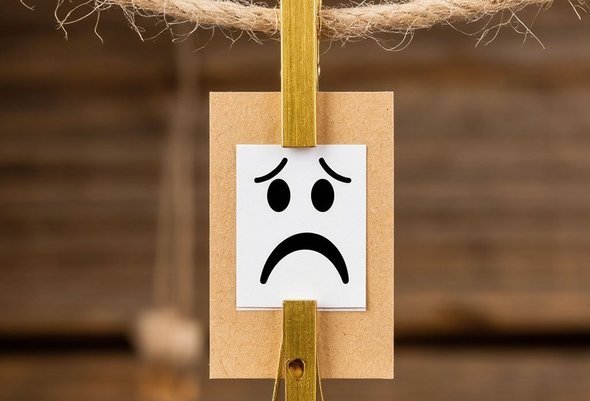 «Золотые прищепочки для навязчивых мыслей»: техника, которая поможет быстро уснуть