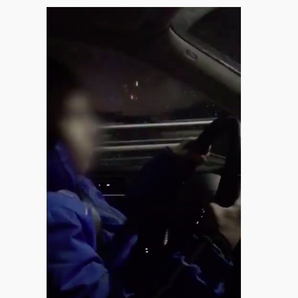 Пьяный отец посадил ребёнка за руль. В мужчине узнали российского чиновника