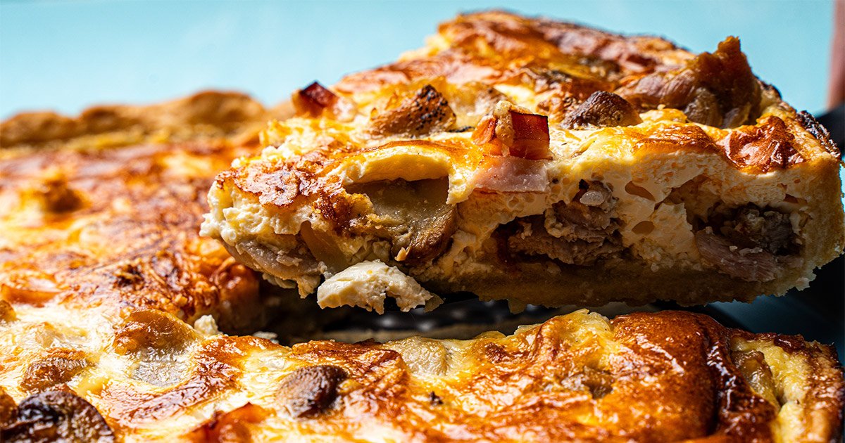 Рецепт очень быстрого ужина: пирог с курицей за полчаса