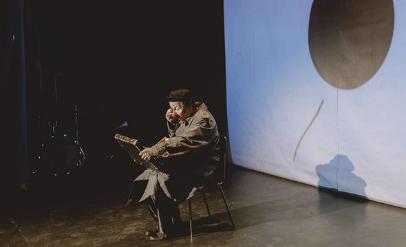 «Тень клоуна» —…и жил он долго и несчастливо (12+). Театральный проект Культурного центра ЗИЛ «Ноунейм»