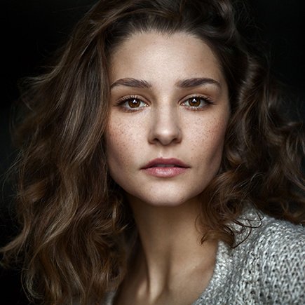 «У многодетной мамы нет времени на свои амбиции». Правила воспитания актрисы Глафиры Тархановой