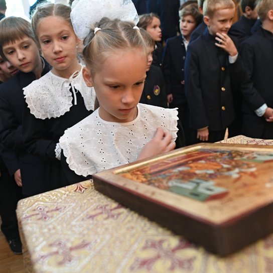 «У детей не должно быть смартфонов. Вообще». Как устроены частные православные школы