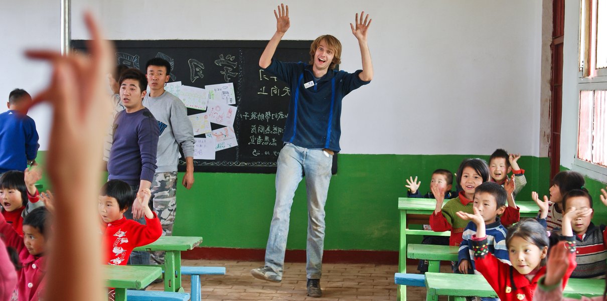 «Сейчас все в панике»: как в Китае ломают систему репетиторства и почему это ударит по студентам из России