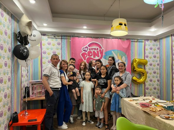 Елена Генералова. Интервью с единственной в мире выморозчицей кораблей: о жизни с тираном, нужде, многодетности и «сложной» профессии