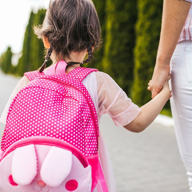 Детский сад закрывается, и детей переводят в филиалы далеко от дома: законно ли это