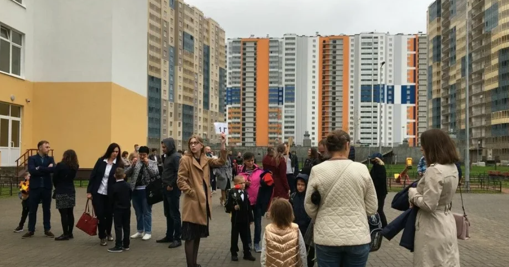 Петербурге подросток. Стрельба в школе в Санкт-Петербурге. Стрельба в школе в Питере. Школа номер 1 Санкт-Петербург. Учителя 88 школы СПБ.