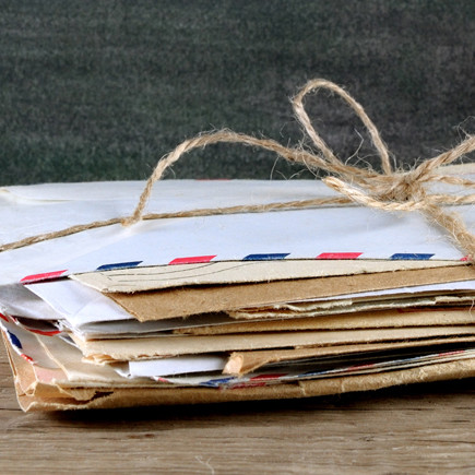 Как общались педагоги и ученики до появления "Вотсапа" и "ВКонтакте"