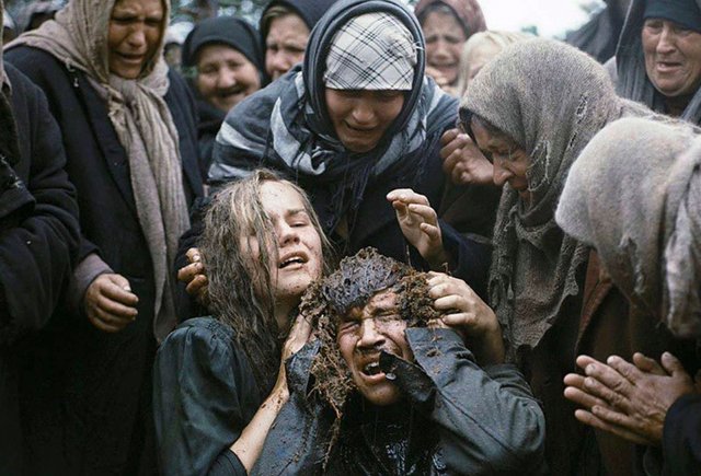 «Убейте Гитлера»: нужно ли показывать детям главный советский антивоенный фильм «Иди и смотри»