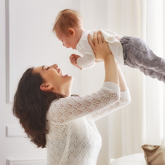 Во что играть с ребёнком до трёх лет, который ещё толком ничего не умеет