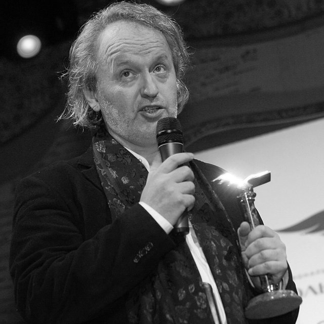 «Я знаю ответ, как сделать ребенка счастливым»: правила воспитания сказочника Евгения Клюева