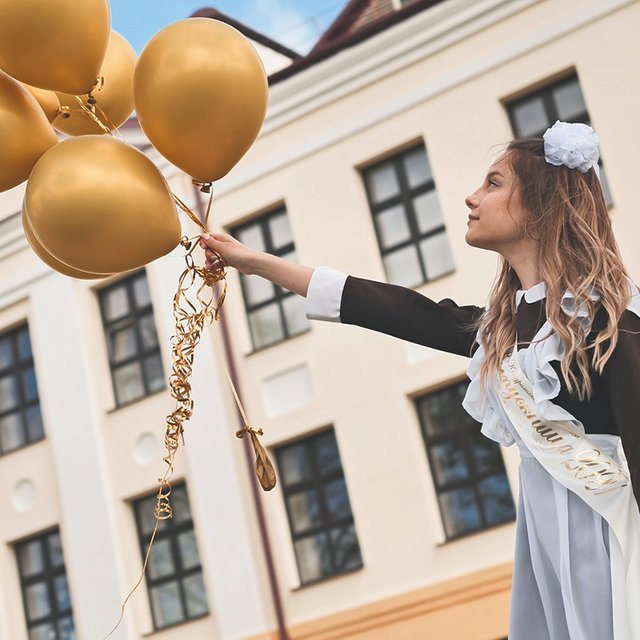 Администрация не разрешает проводить выпускной вне школы. Законно ли это?