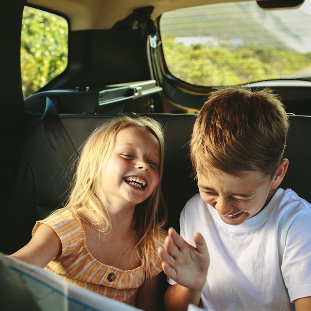 12 игр в дорогу для детей и родителей: в них можно играть в машине и во время прогулки