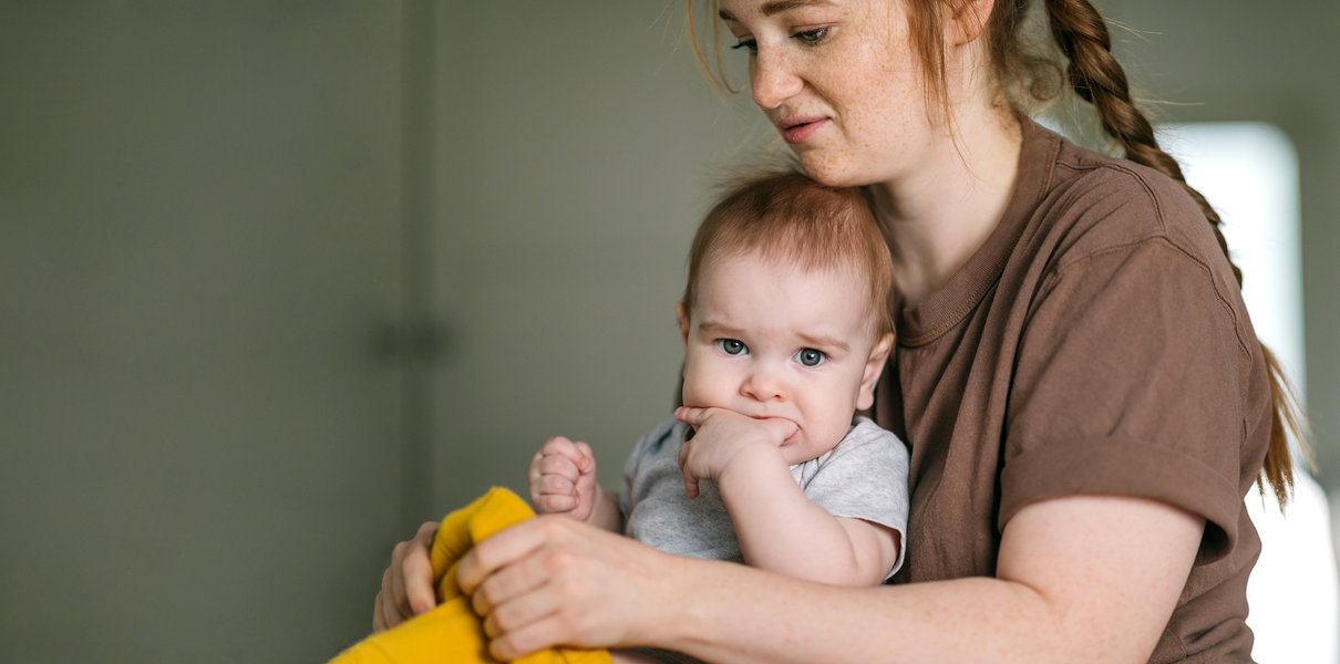 «Ваш ребёнок нужен только вам». Почему в России во всём виноваты матери