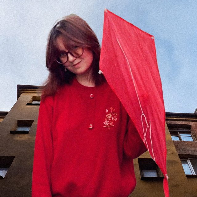 «Мама сказала, что у меня, как и у нее, вирус от рождения»: монолог 22-летней девушки, которая с детства живет с ВИЧ