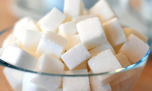 Соль и сахар не пройдут: Минздрав собирается снизить потребление приправ в школах