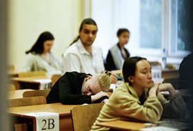 Обложка «ЕГЭ по русскому будет особенно стрессовым». Педагог — о сложностях с сочинением в этом году