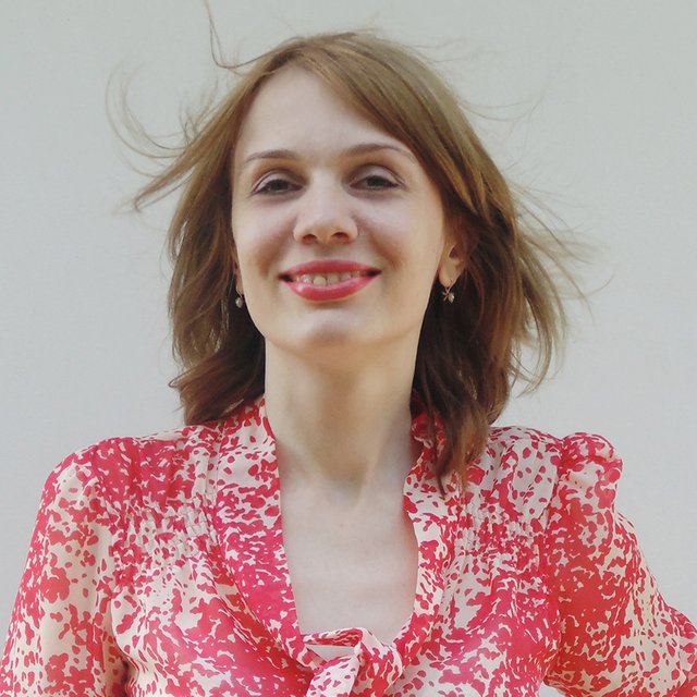 «Прятать детей от мата не стоит». Учительница английского — о том, как она использует рэп на уроках