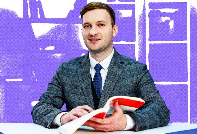 «Я газообразный педагог, использую на уроках мем 67»: учитель года Москвы — о детях, огурцах и физике