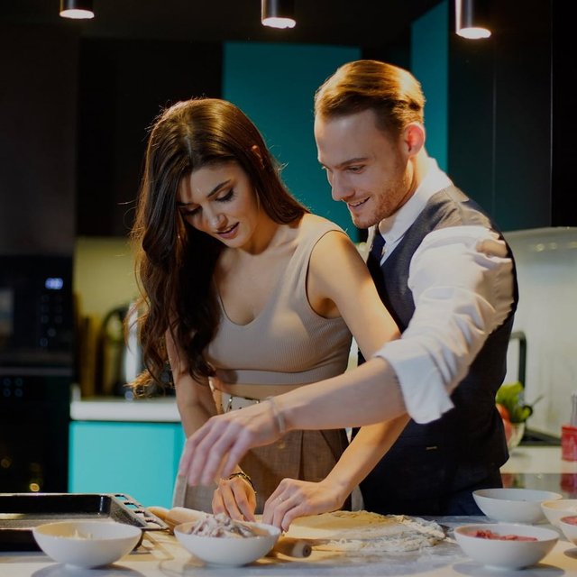 Дондурма и кашик: 3 турецких рецепта из сериала «Постучись в мою дверь»