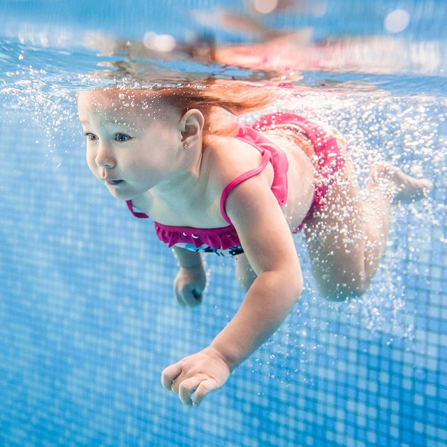 Как научить ребёнка плавать: советы для родителей дошкольников и детей постарше