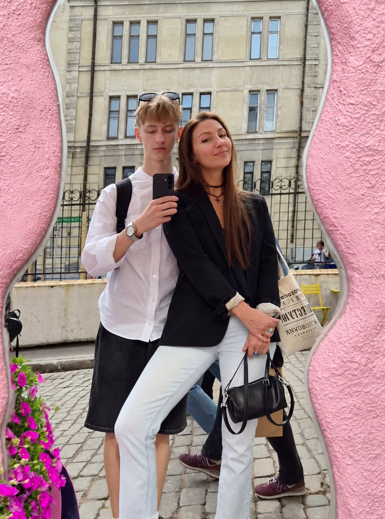 Татьяна, мама девочками с РАС, с 16-летним сыном Никитой