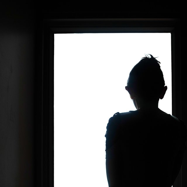 Ребёнок говорит, что больше не хочет жить: как реагировать родителям