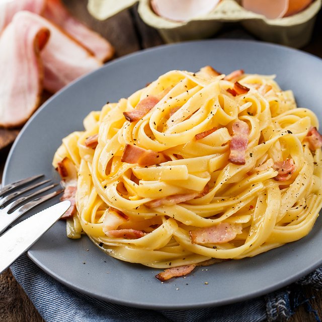 Простой рецепт карбонары: готовим дома пасту, которую обожают почти все дети