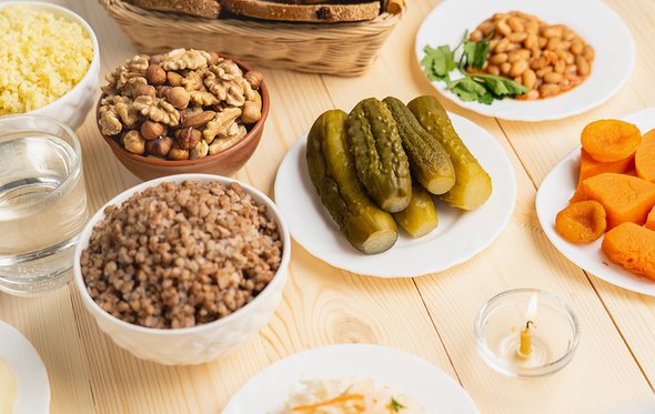 Должны ли дети поститься, зачем их крестить и нужны ли уроки православия в школе: 3 родительских вопроса священнику