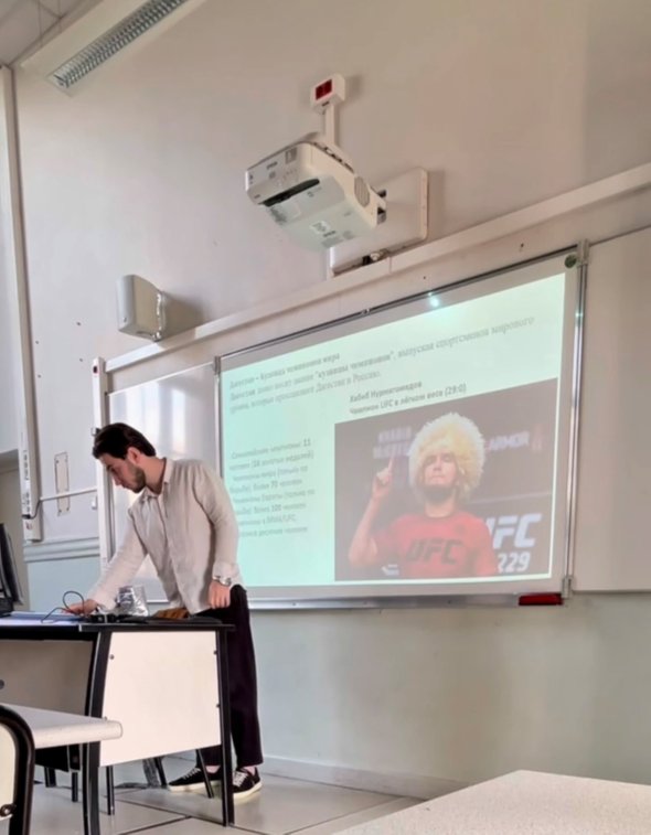 Зелимхан Керимов. Учитель из Дагестана в Париже